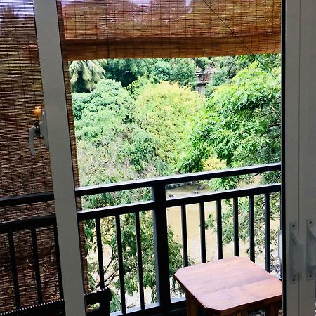 Jenushi Homestay Kandy Exteriör bild